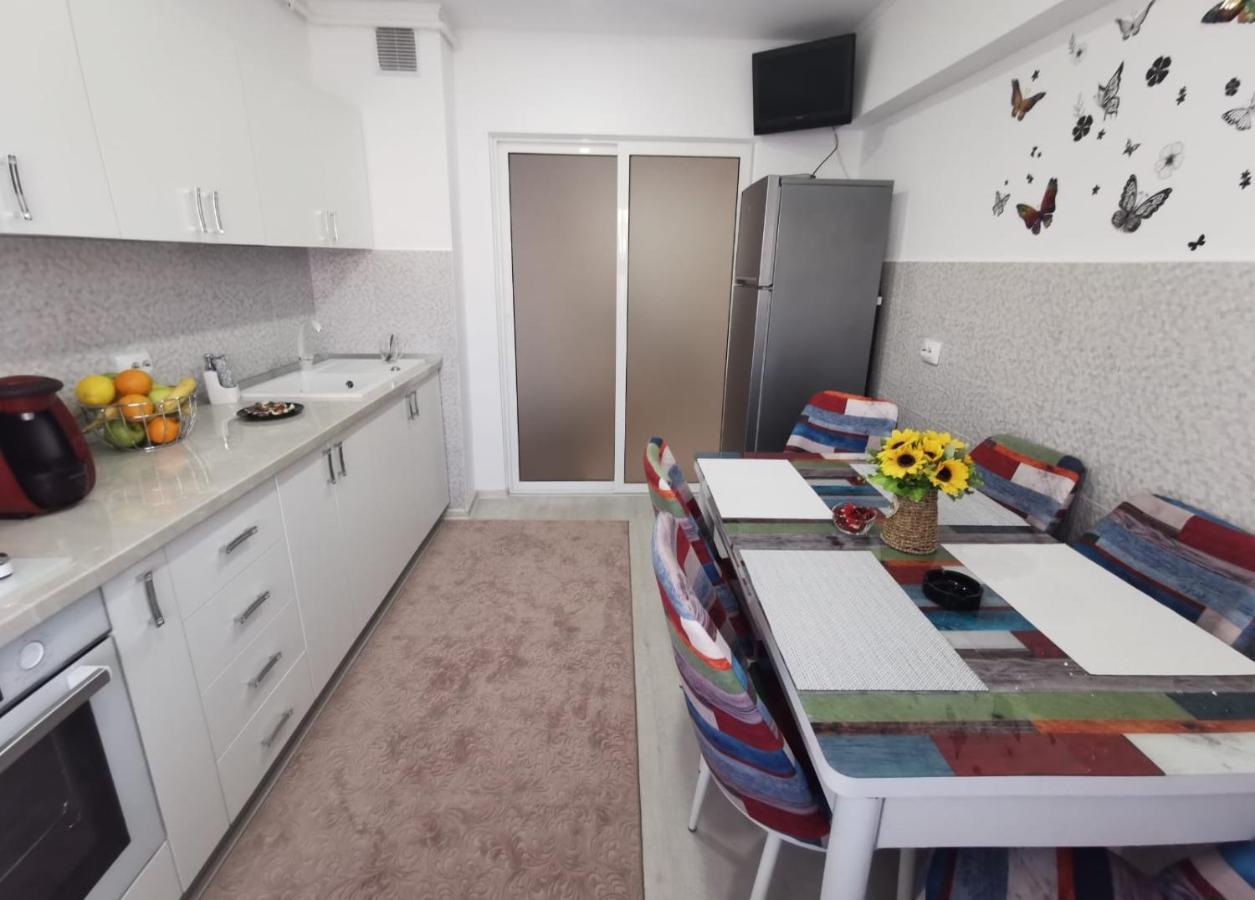 Apartament Regim Hotelier デヴァ エクステリア 写真